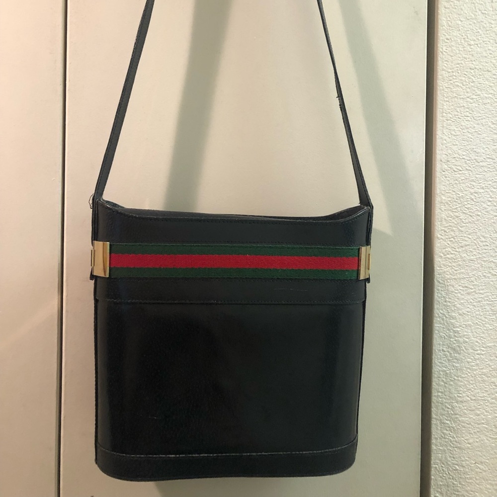 Black shoulder / crossbody bag